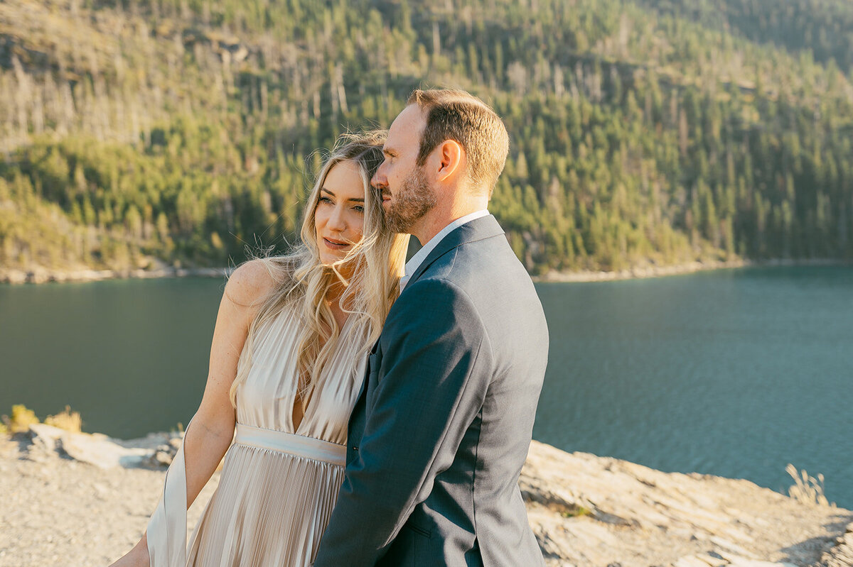 vintage-hollywood-glacier-national-park-elopement-presley-gray-photo2396