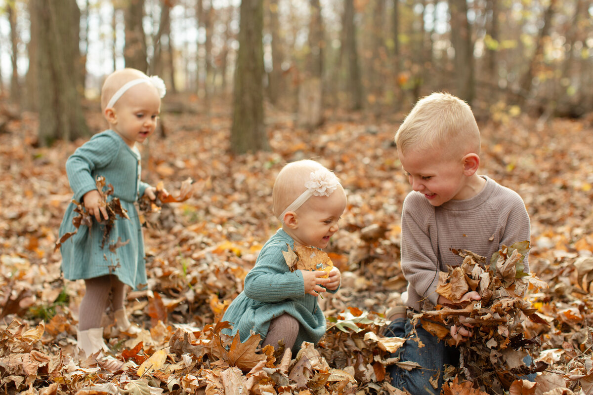 candid and timeless family photos