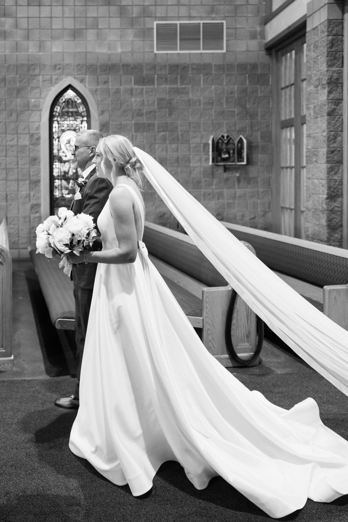 montage-summer-park-city-catholic-wedding-pepper-nix-loganwalkerphoto-419L-0716