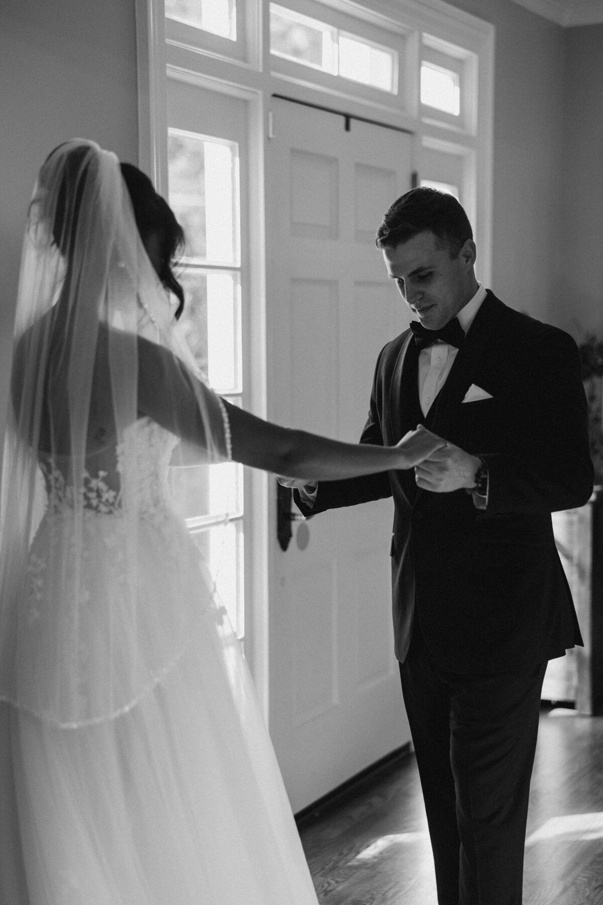 unscripted-unposed-editorial-fashion-wedding-photographer-NYC 51