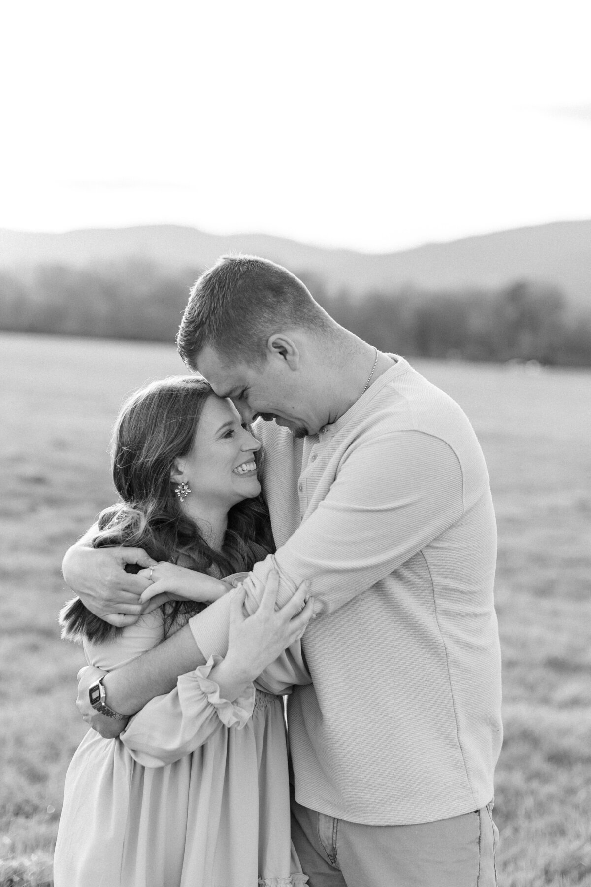 Greenhill-Park-Engagement-Session-In-Salem-Virginia