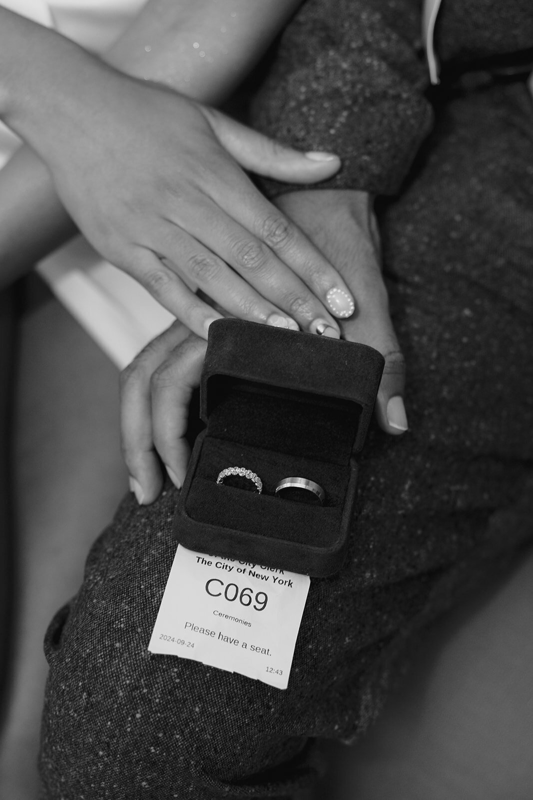 Intimate-City-Hall-Elopement-New-York-Larisa-Shorina-Weddings-9