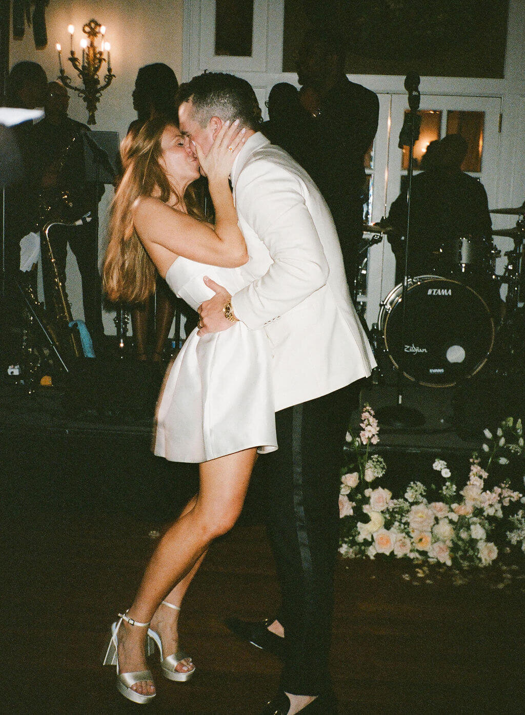 molly-luke-wedding-reception-inspiration-springvale-floral