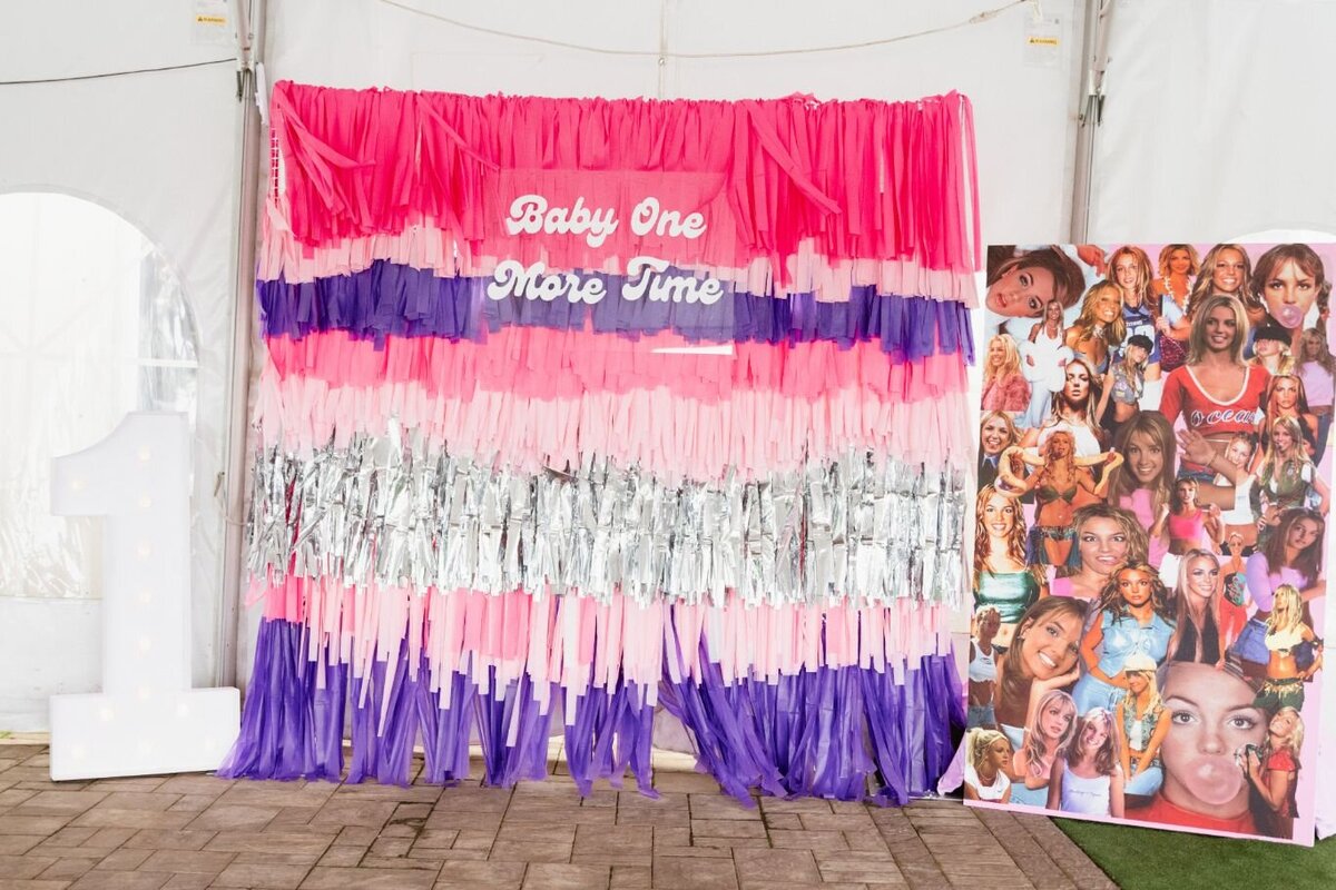 britney-spears-inspired-birthday-party-13