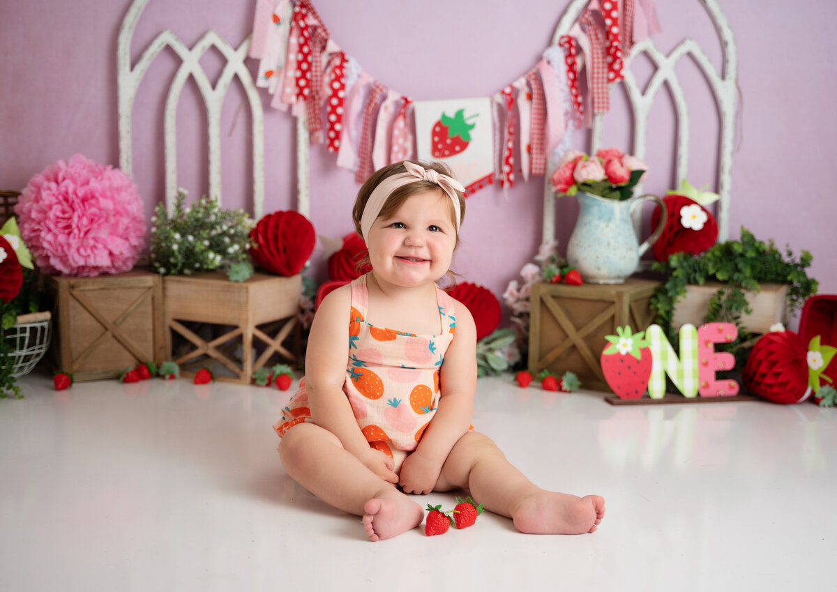 strawberry theme one year session