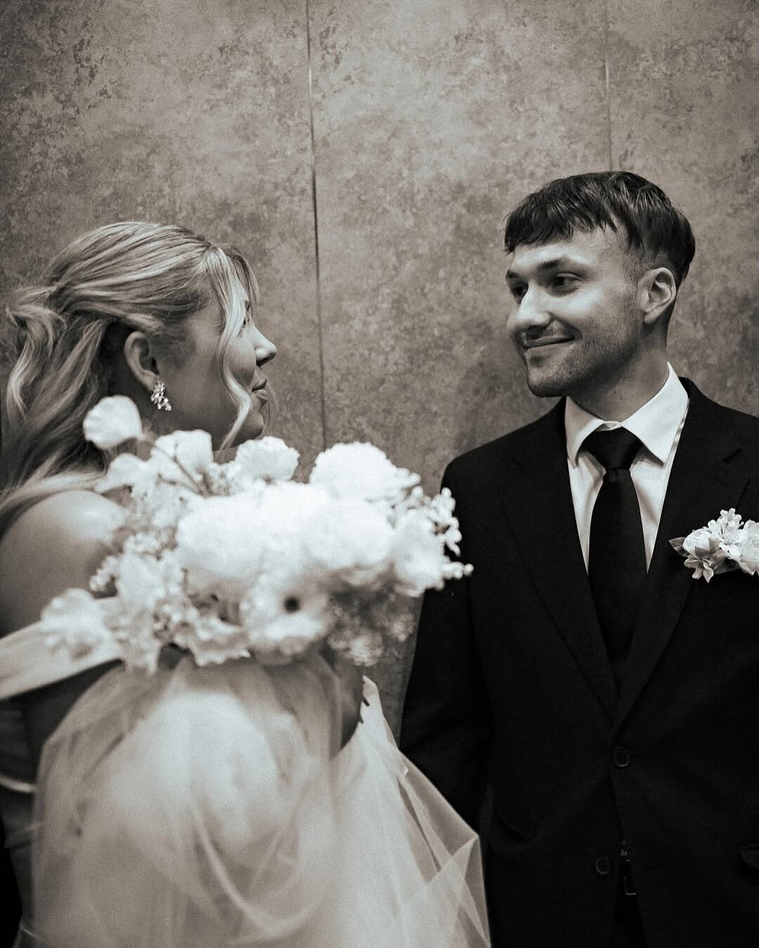 Amanda & Nate captured by @timelessbyemma - @emmabellefischer