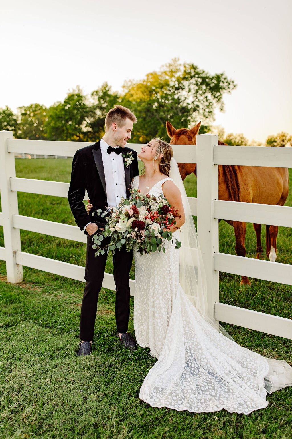 ACGoodman_Photography_Chelsea_Landon_Wedding_Marblegate_Farm_Knoxville_Tennessee-1179