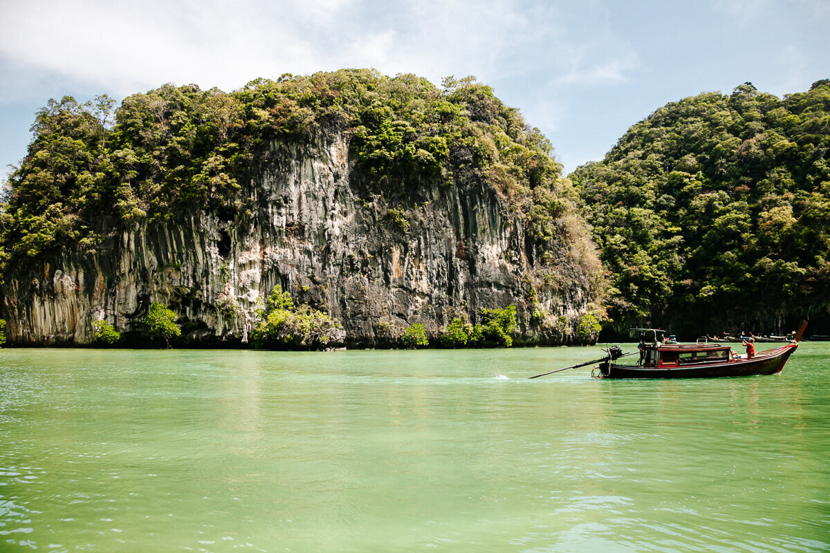 Koh Samui is a stunning tropical island in the Gulf of Thailand.