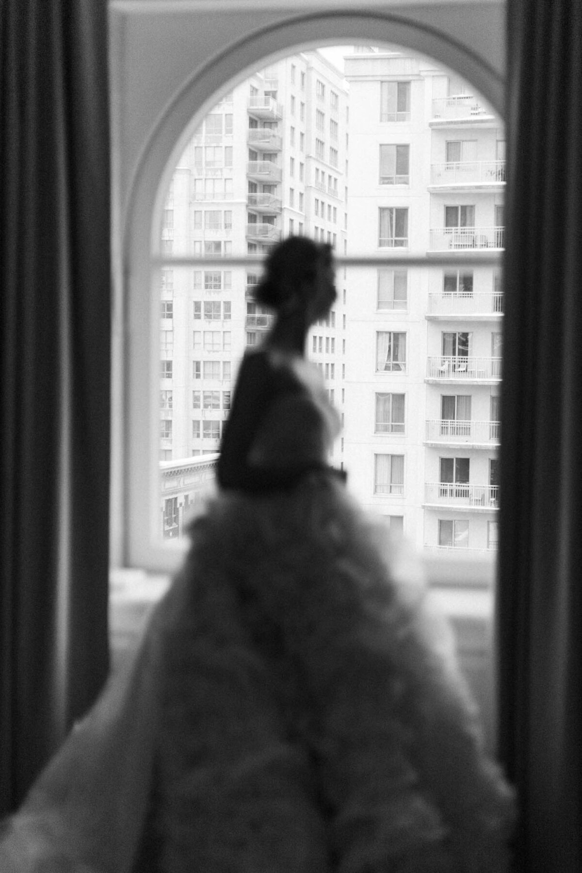515-Notre-Dame-The-Ritz-Carlton-Montreal-Canada-Victoria-Philippe-Wedding-9