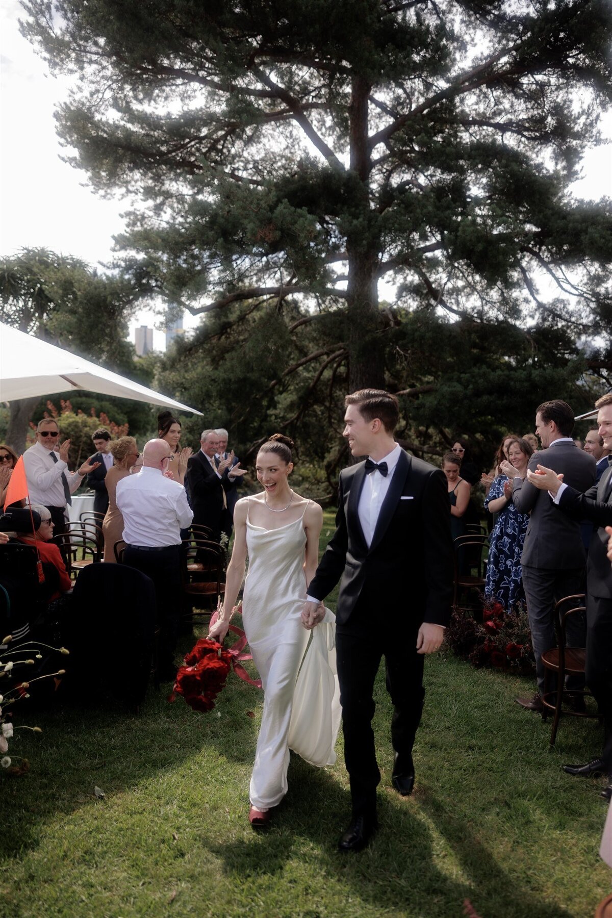 Maegan-Brown-Moments_20240120_Wedding_Stella-Julian_Botanical-Gardens_Sophia-Prahran-Arcade_1847