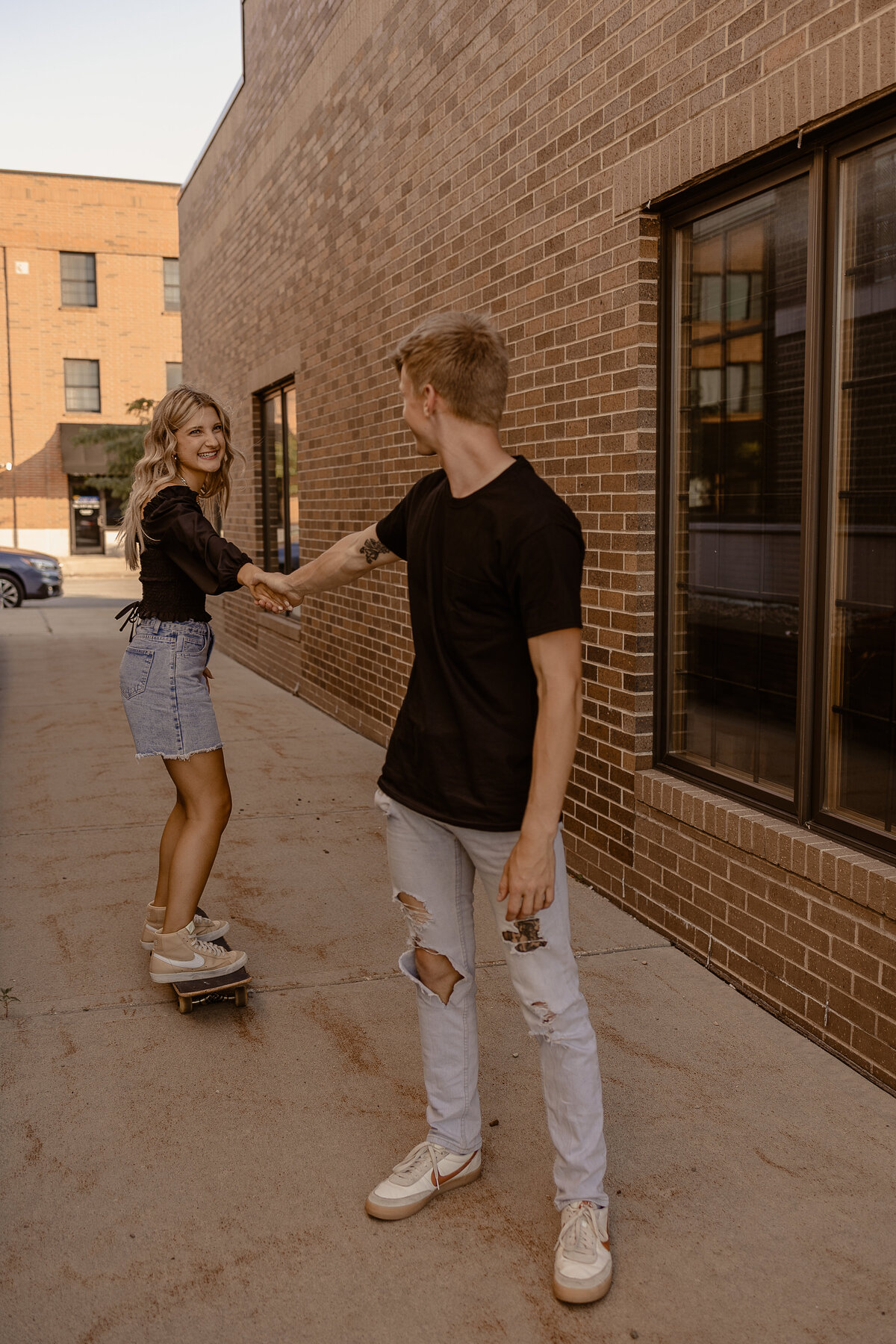 Iowa-wedding-couples-photographer-brooklyn-g-photography-timeless-Ames-couples-photography