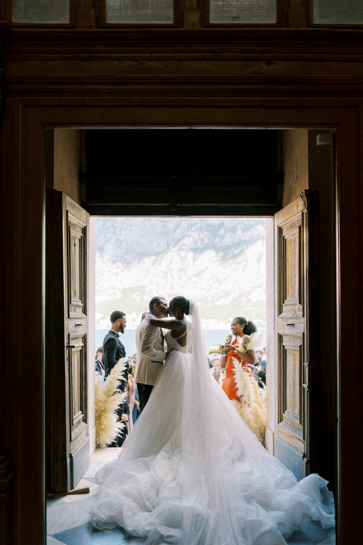 W2-Wedding-Photo-Doyinsola-and-Michael-2022-06-18-2500px-1148