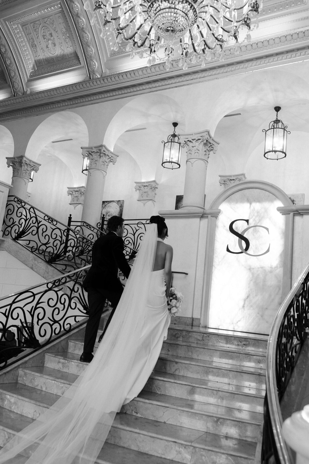 81riskyexposure_andrea-george_las-vegas-elopement-photography