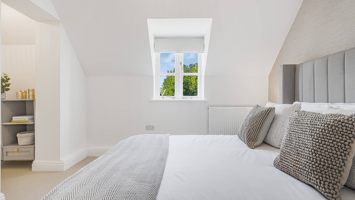 The Retreat: Luxury 2 Bedroom Cottage