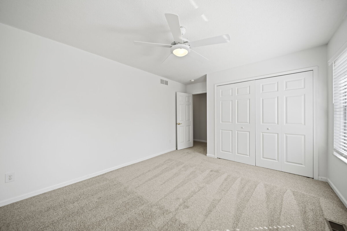 69-web-or-mls-A7404557