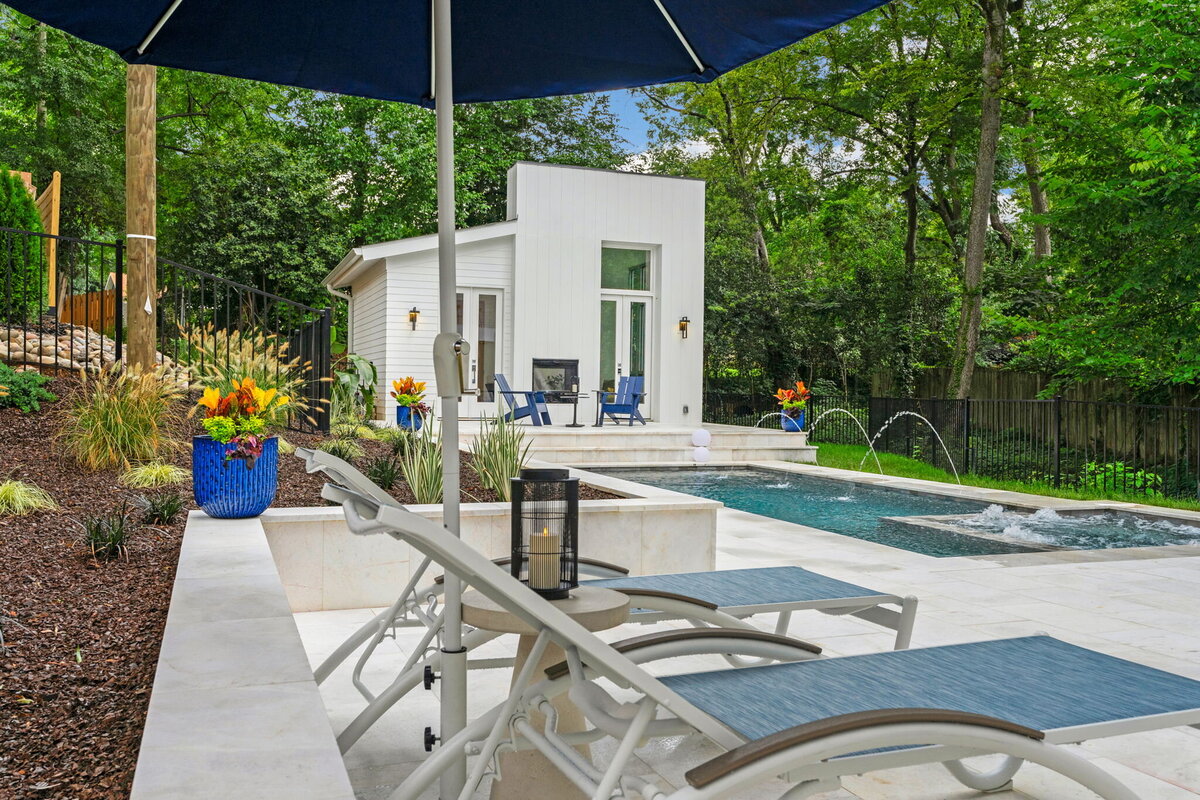 Telescope pool loungers