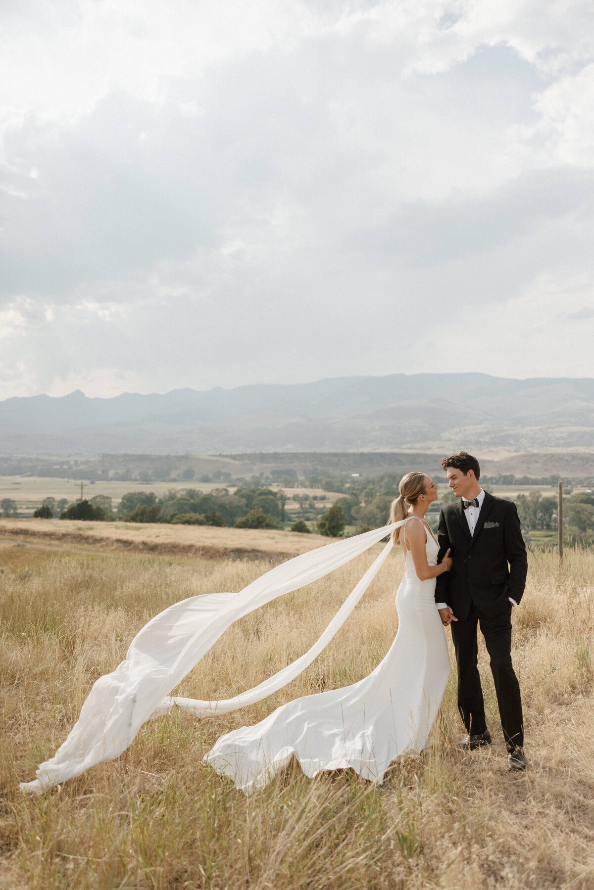 LaurenZachWeddingPreview_0110