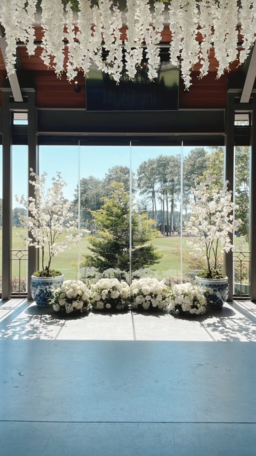 dogwood-trees-ceremony