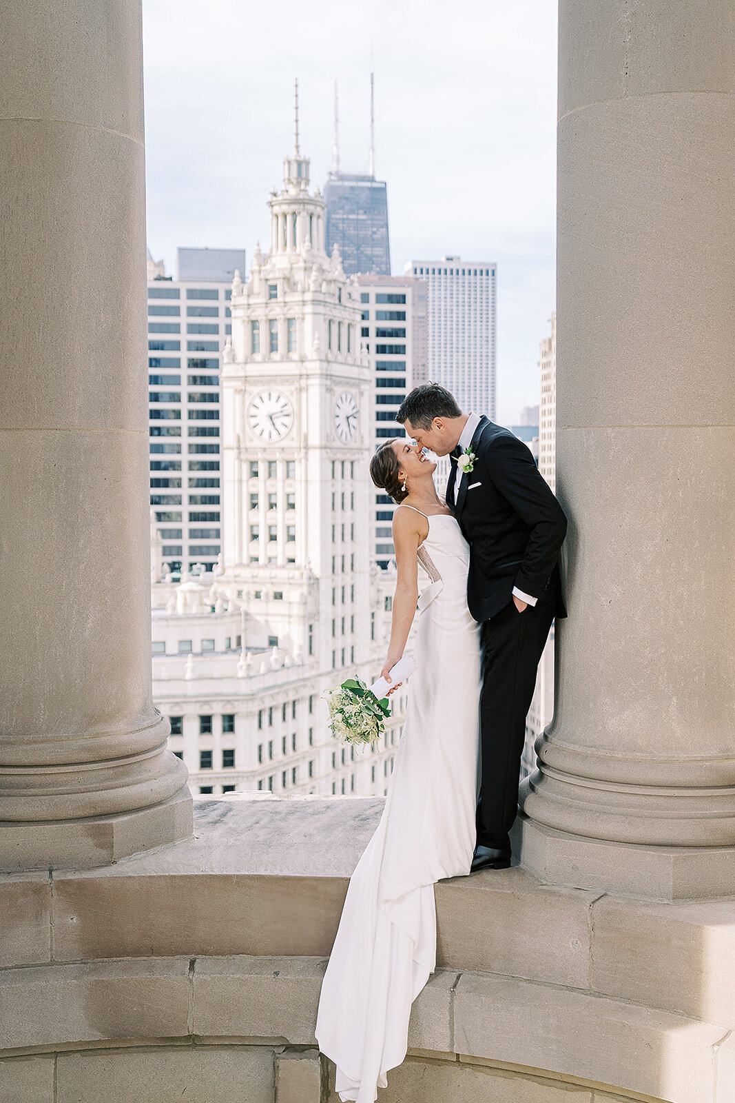 london-house-hotel-chicago-cupola-wrigley-tower-hbicweddings
