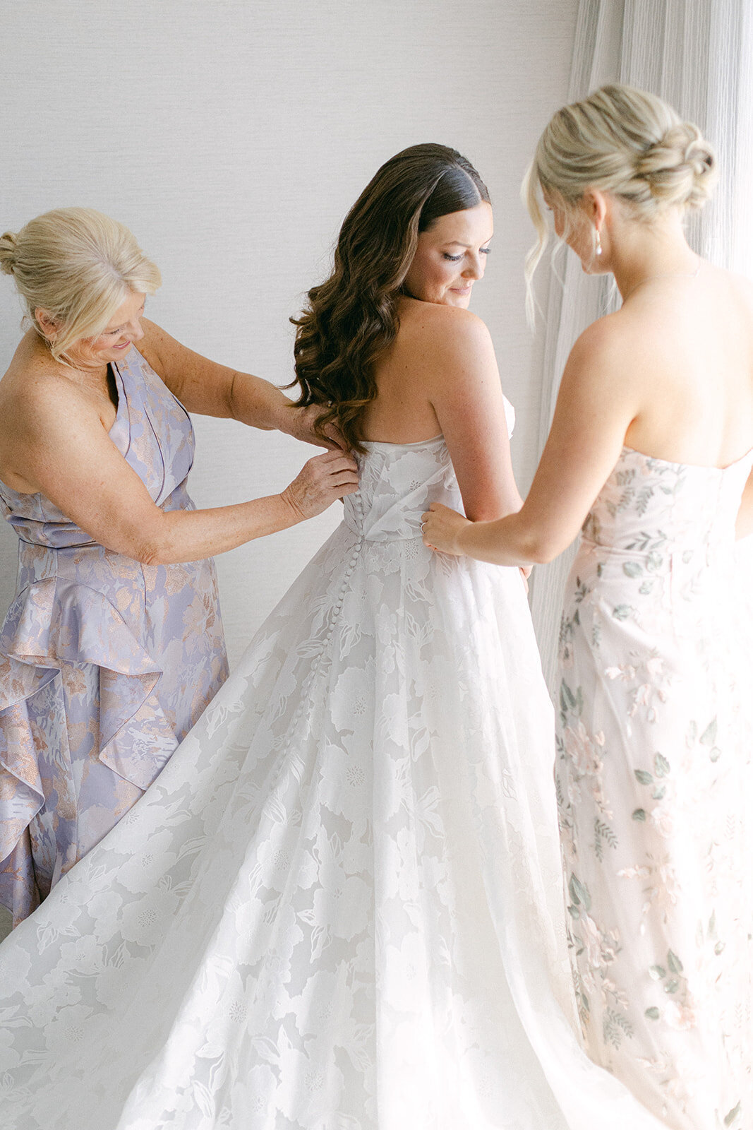 FoxWeddingGettingReady-107