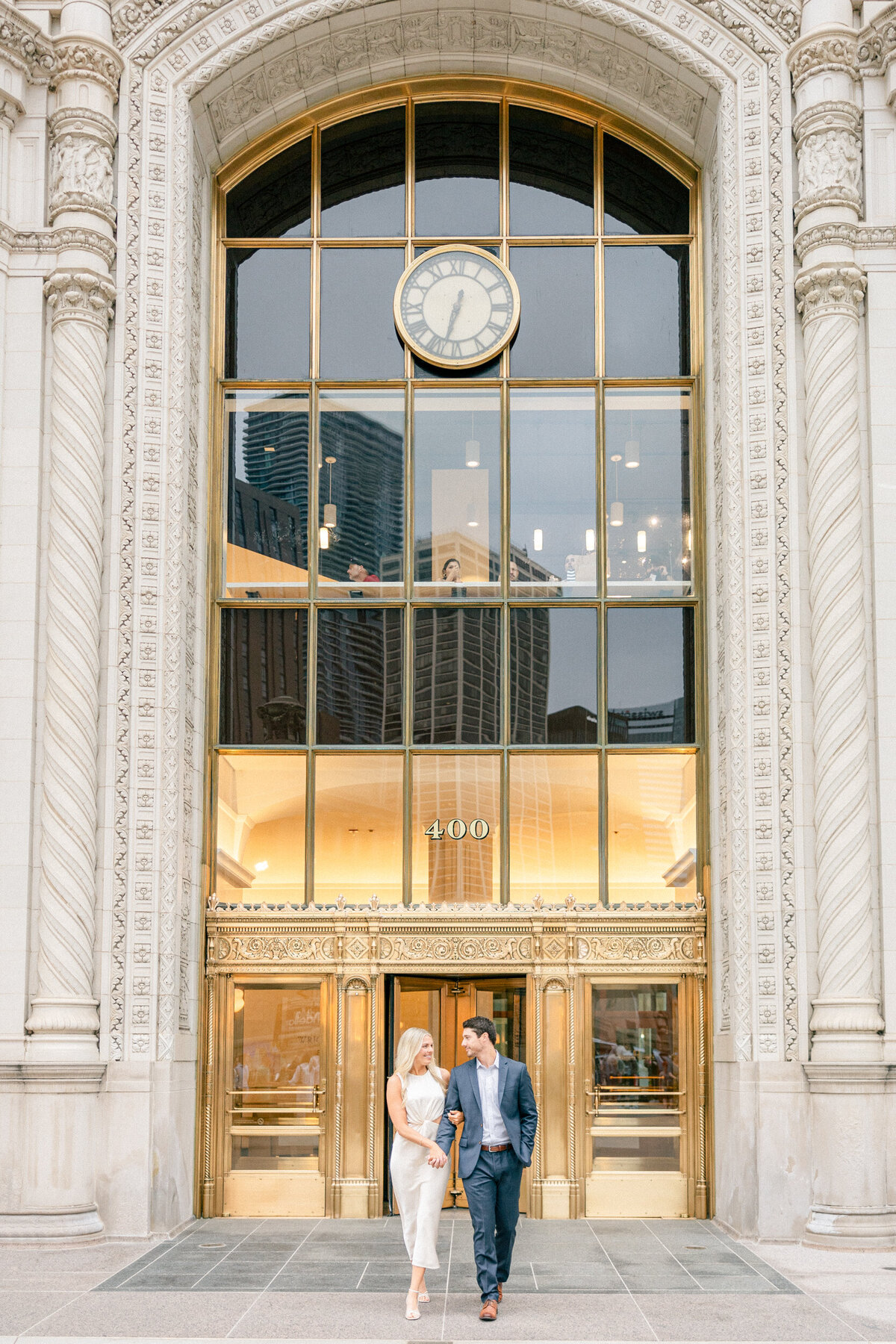 Lexi Benjamin Photography_A Downtown Chicago Engagement Session-19