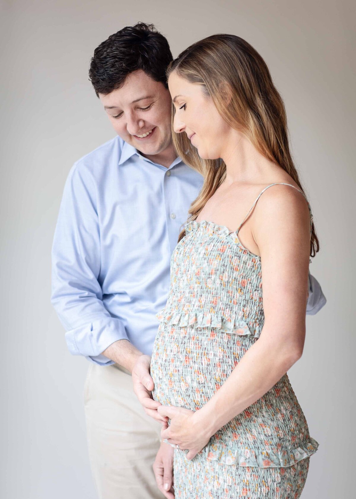 Maternity-couple