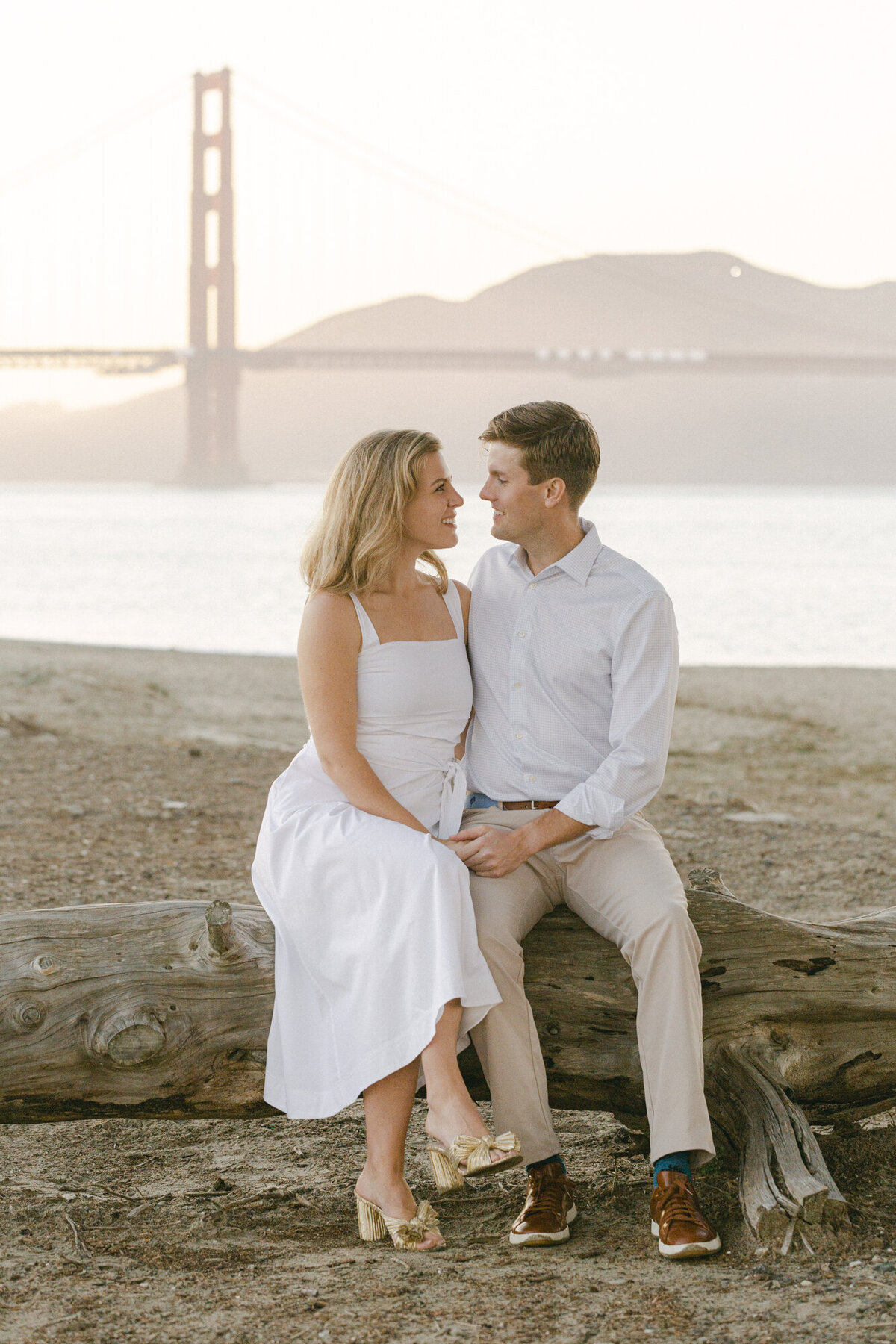 PERRUCCIPHOTO_CRISSY_FEILD_BEACH_ENGAGEMENT31