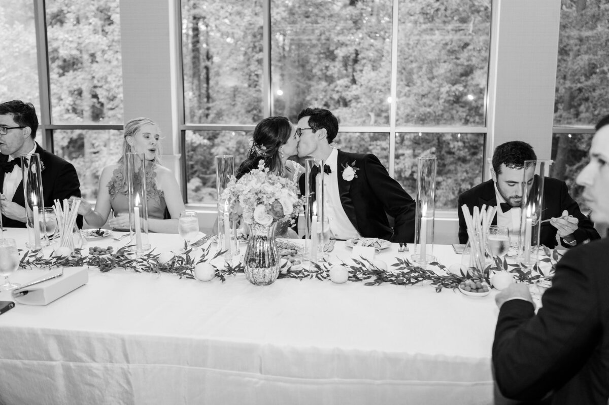 Elli-Row-Photography-Swan-House-Wedding_3617