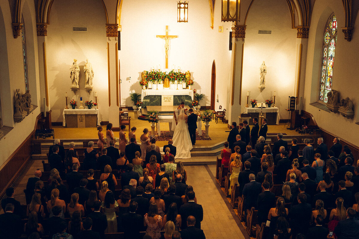 sacred-hearts-church-savannah-wedding-photos