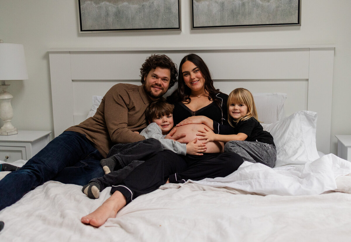 Kira - Maternity - At Home - Gaby Potter Photography - Jan 2025 -4