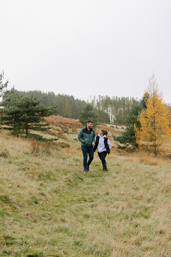 Christmas Mini photoshoot - Goyt Valley, High Peak - Nostalgia photography (9)