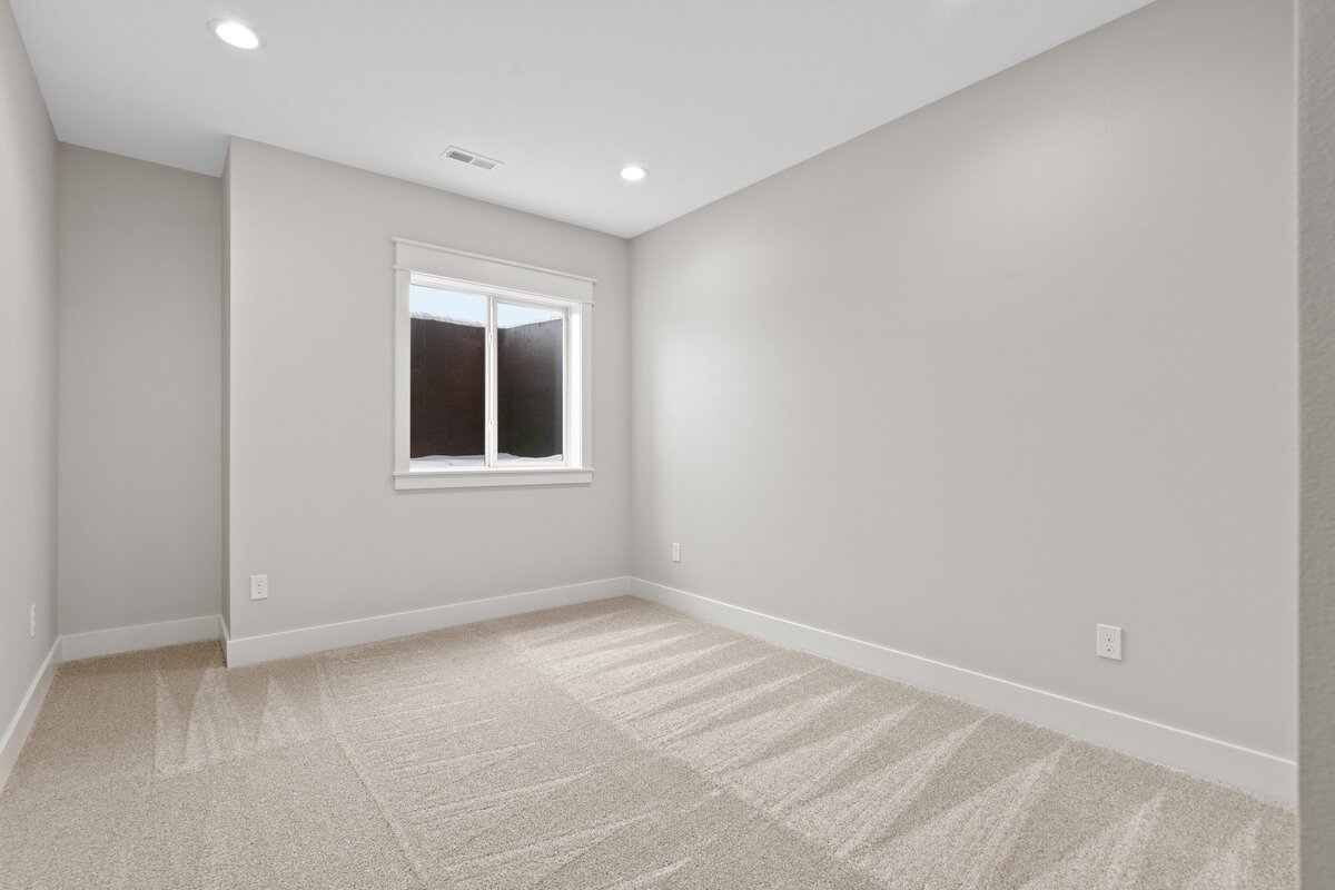 30-187 407 2nd St NW