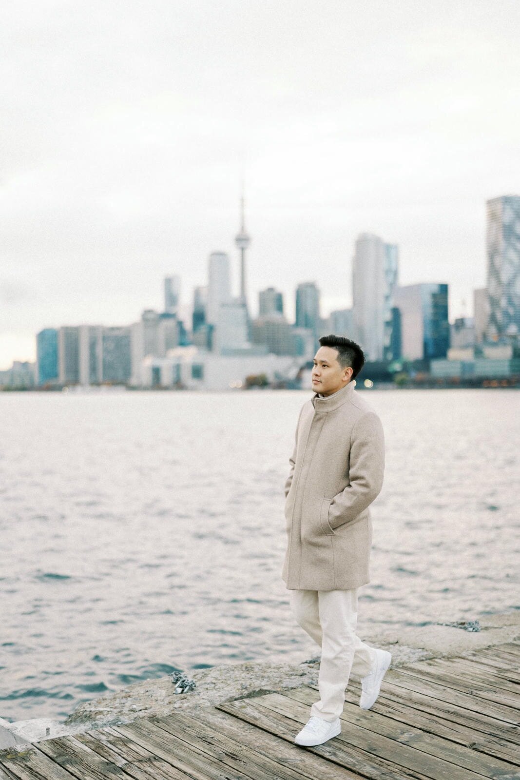 E2-Engagement-Photoshoot-in-Toronto-Vivian-and-David-2023-10-30-2500px-1098