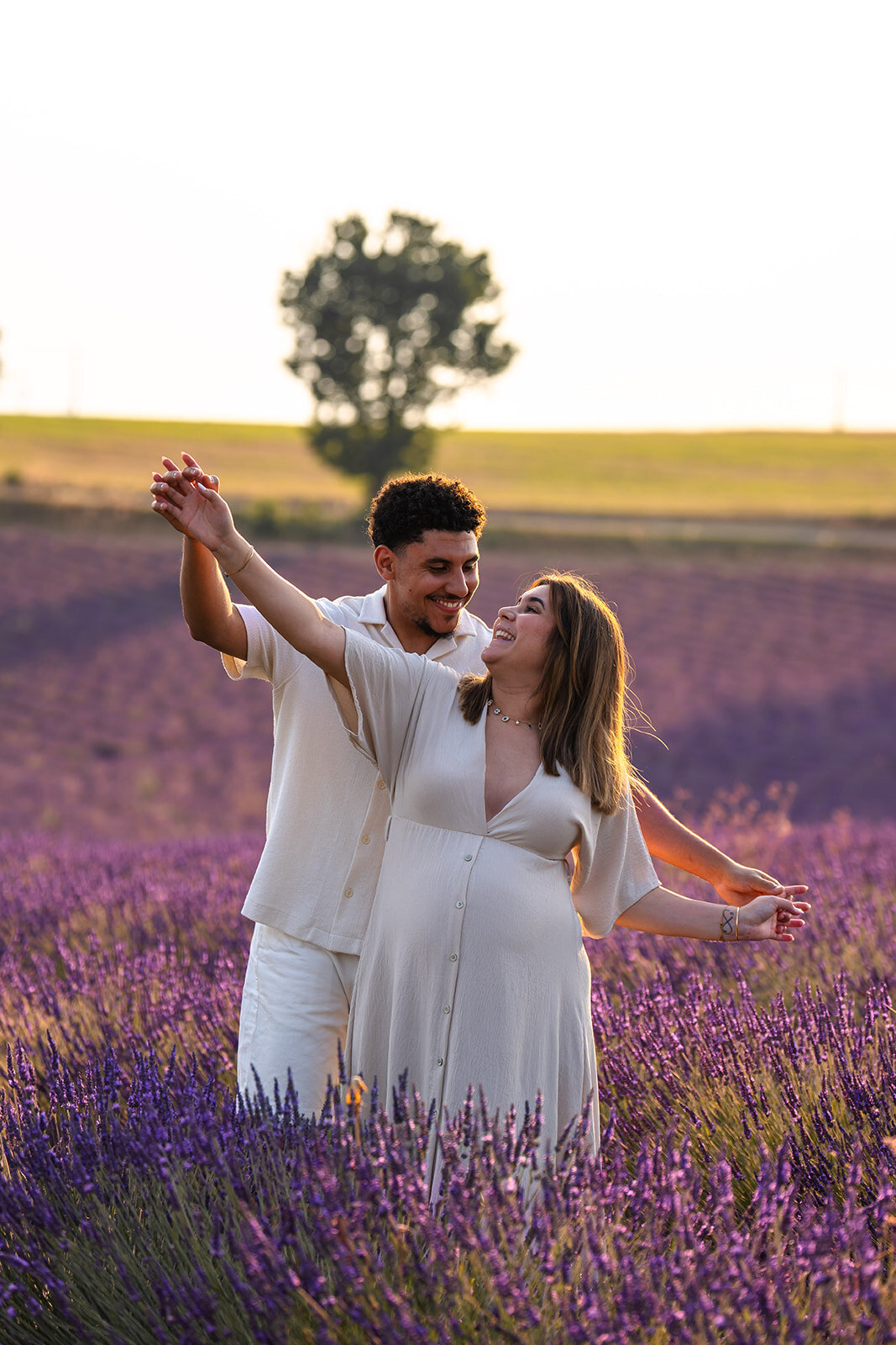 shooting-grossesse-couple-lavandes-provence101