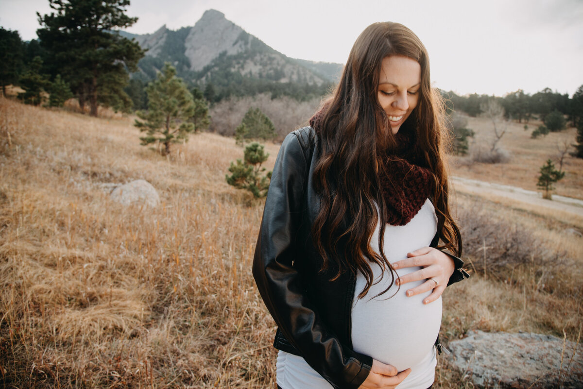 Brady & Cassie Maternity SHOWIT DIMENSIONS-28