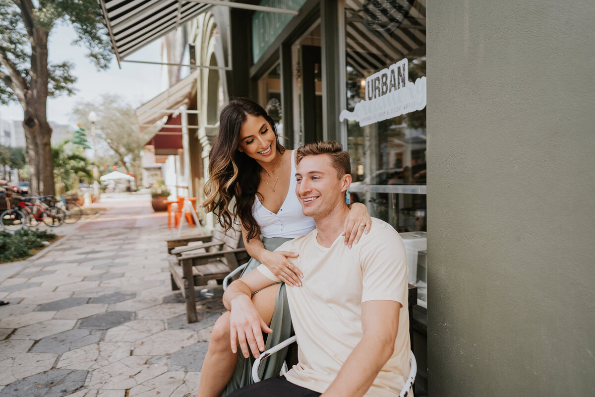 downtown-st-pete-engagement-session-16