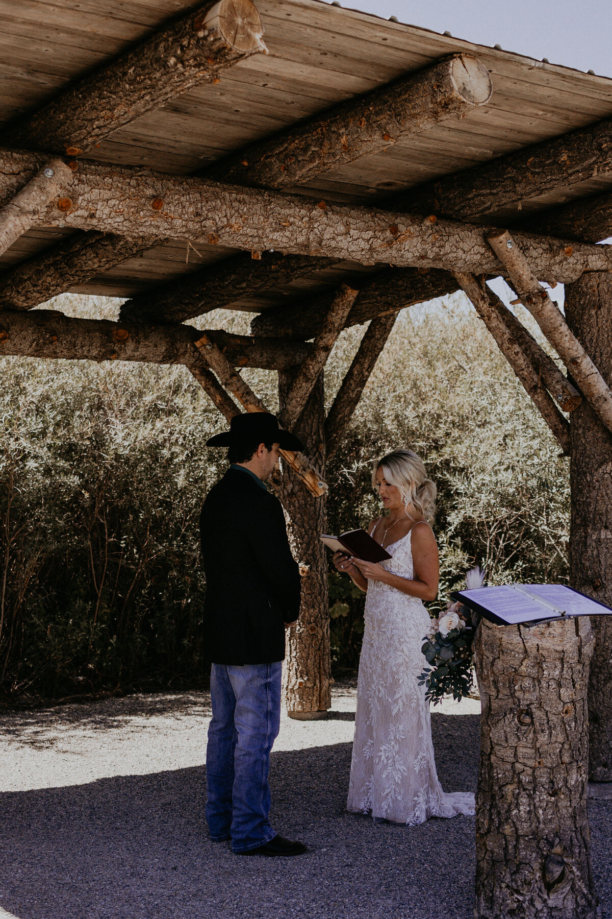 williams-lake-trailhead-elopement-taos-ski-valley-9