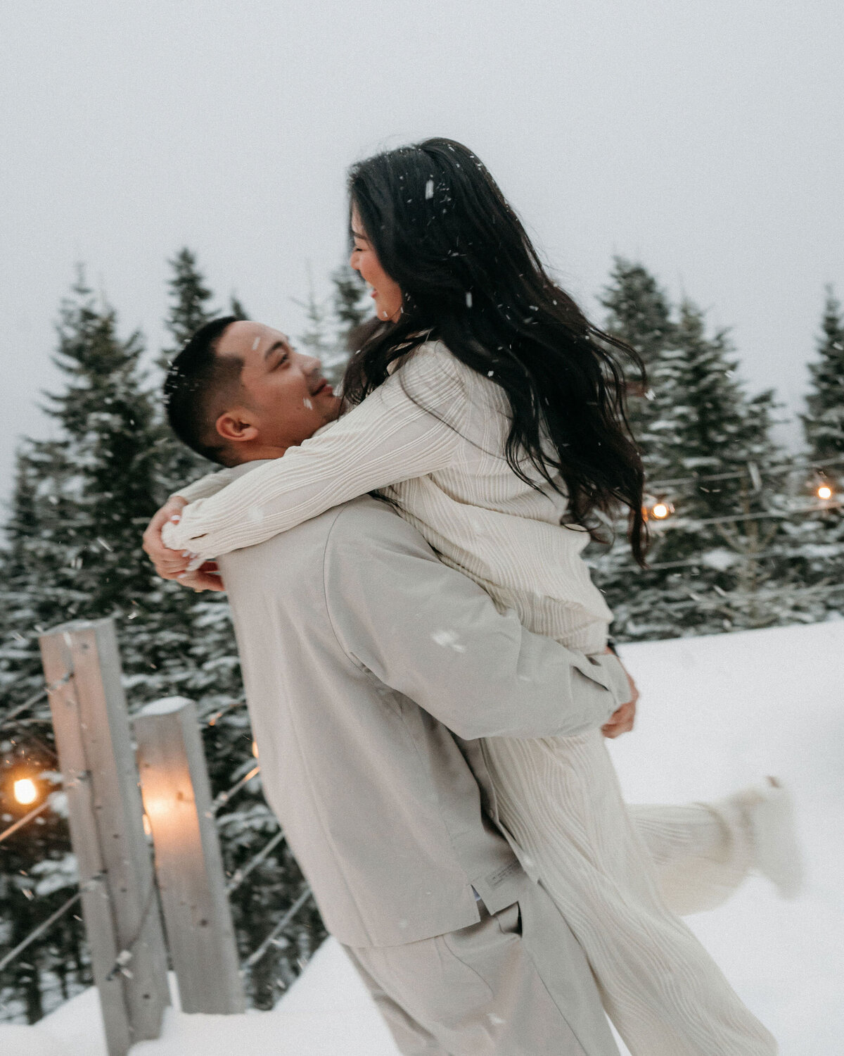 S-R_Winter-Elopement-Quebec-185