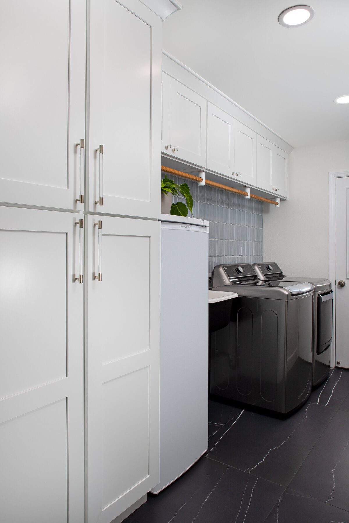 Remodel and Furnish_Laundry Room