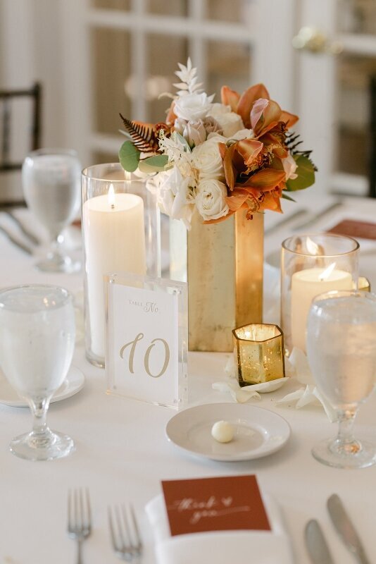 A-1307_websizeTimelessweddingflorals