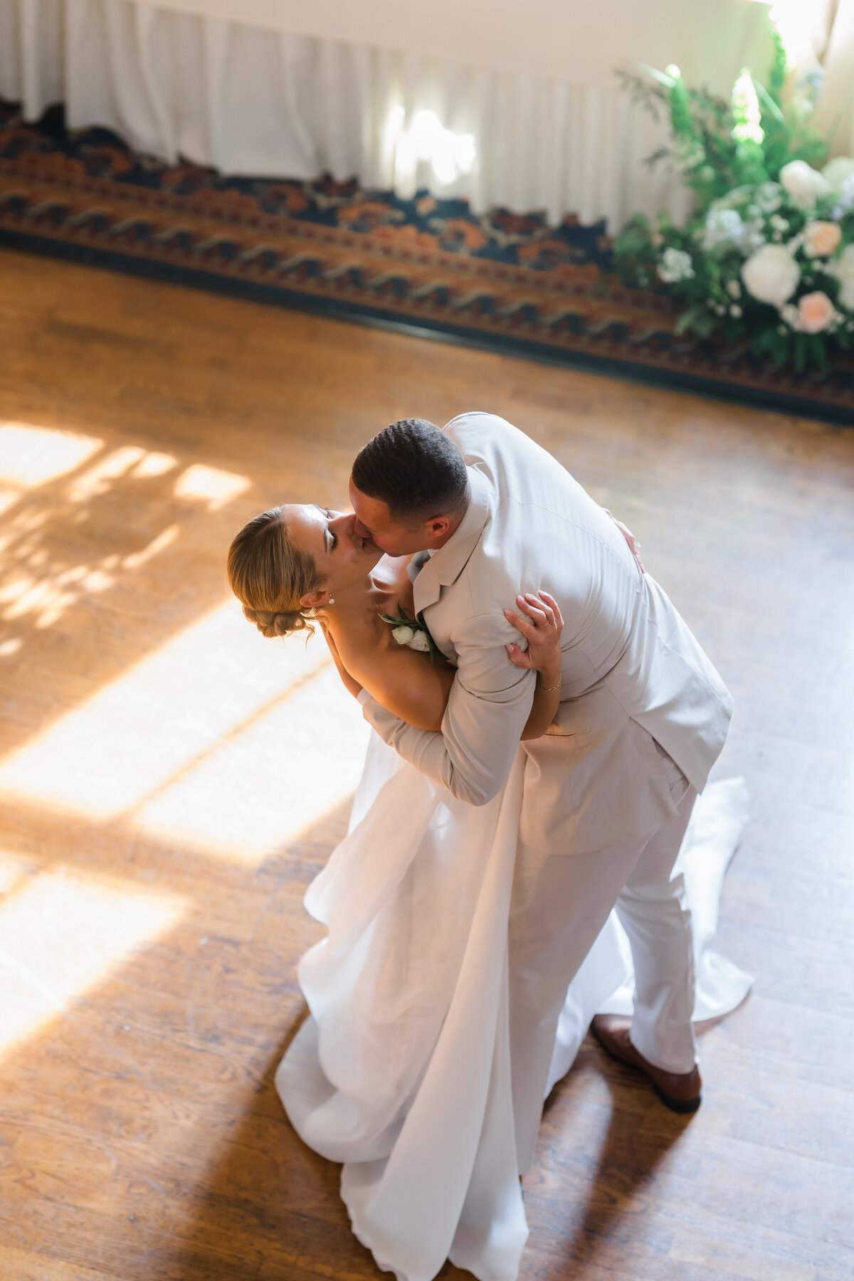 kasia-sickau-photography-wedding-photographer-hannah-and-TJ-the-grand-ballroom-covington-ky-1125