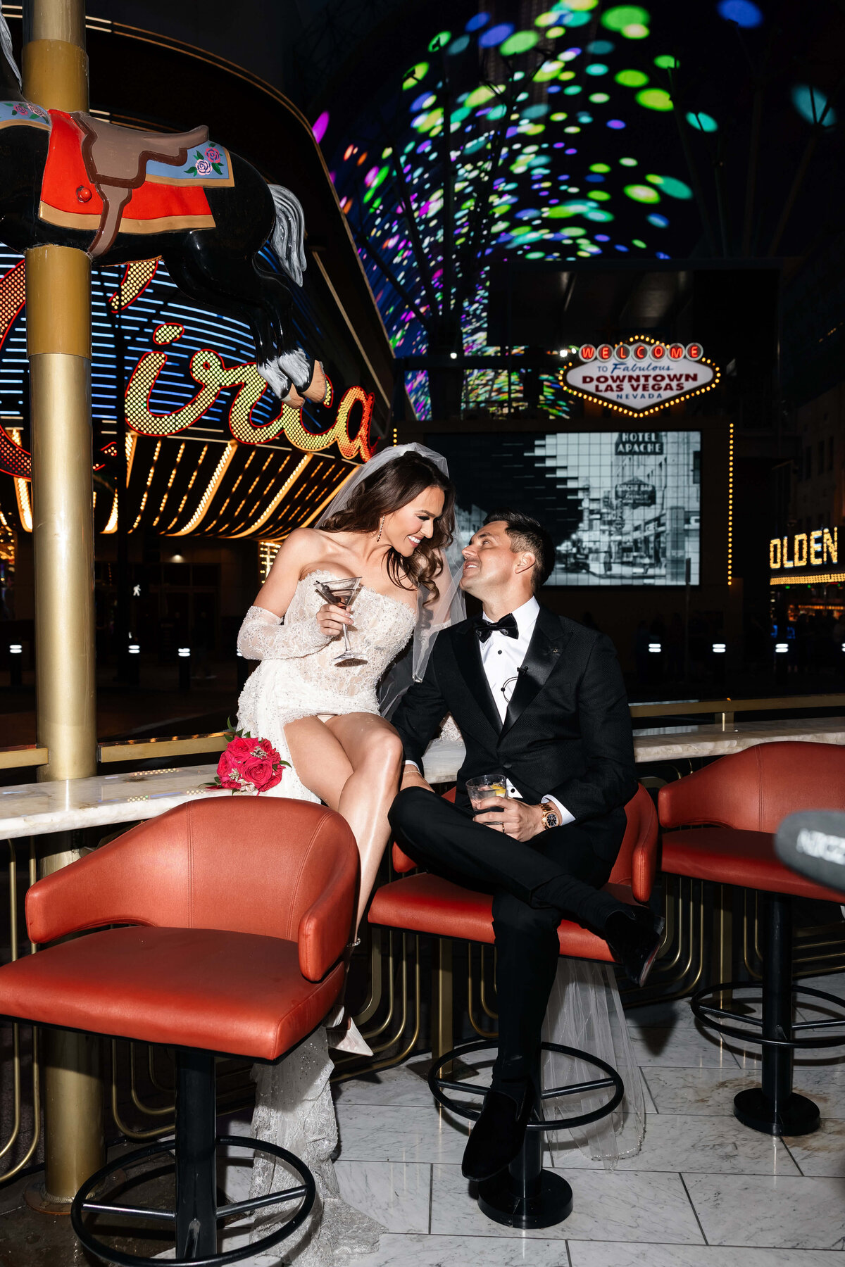 92riskyexposure_alexis-tyler_las-vegas-elopement-photography
