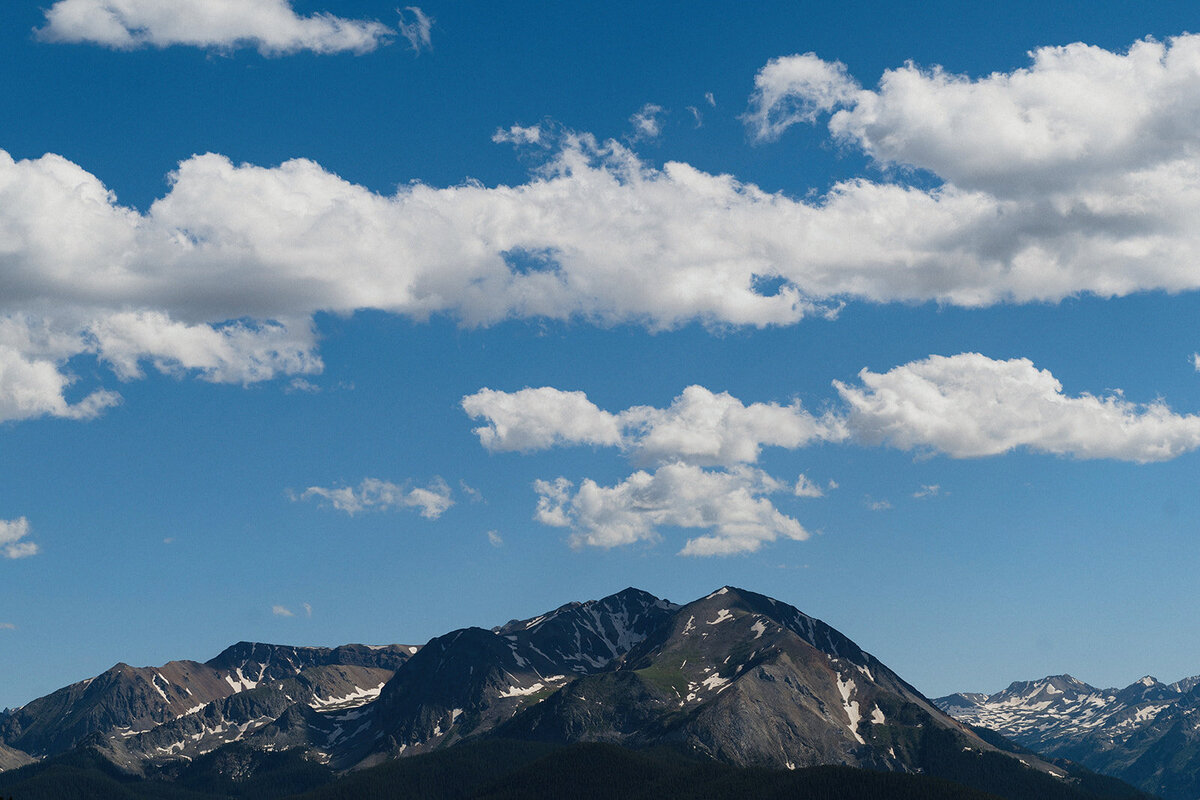 aspen-mountain-perfect-sky-aspen-HBICWeddings