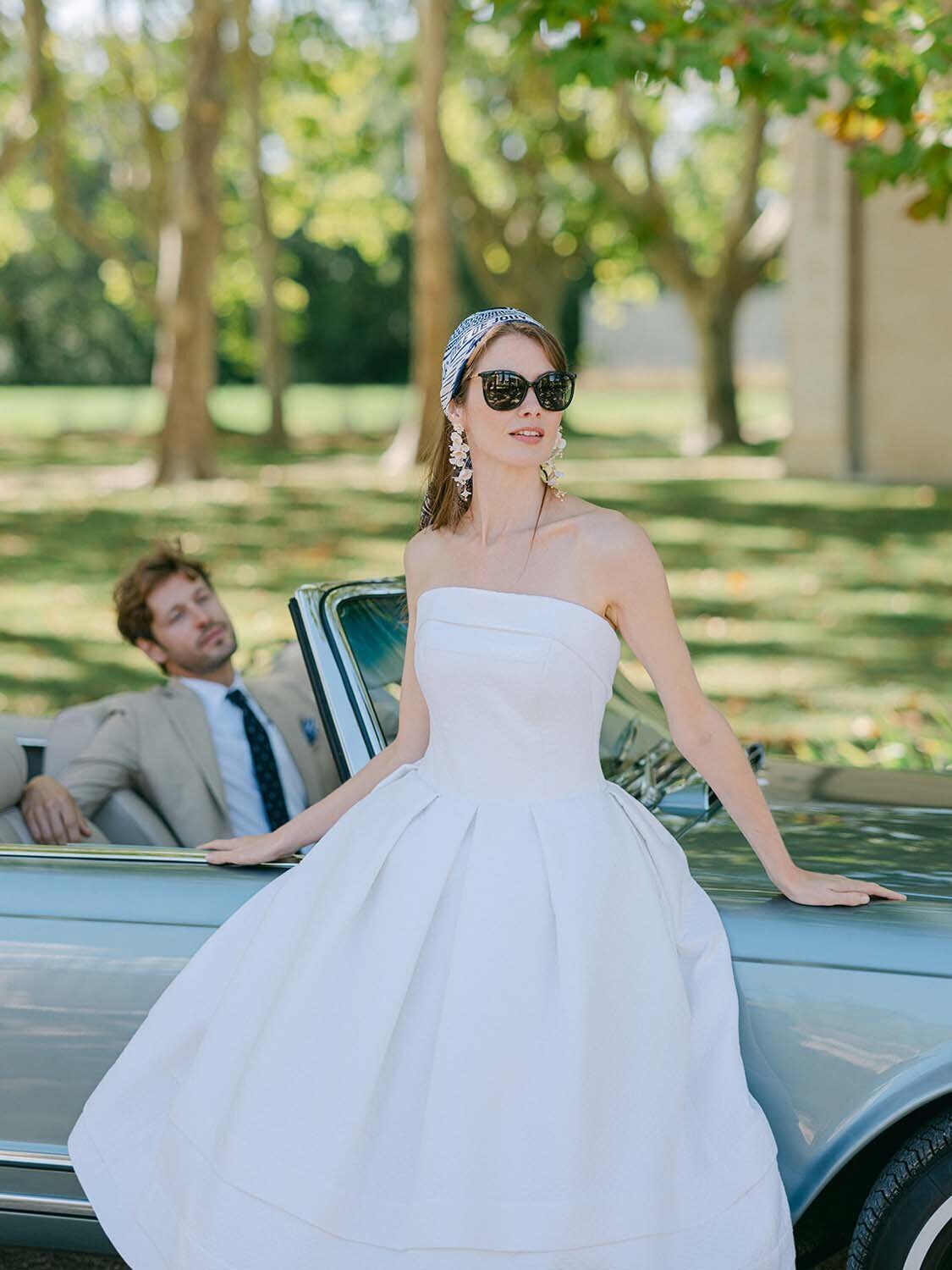 lavender and blue Dior inspired wedding at chateau de Fonscolombe Veronique Lorre floral event designer - thomas audiffren photography1