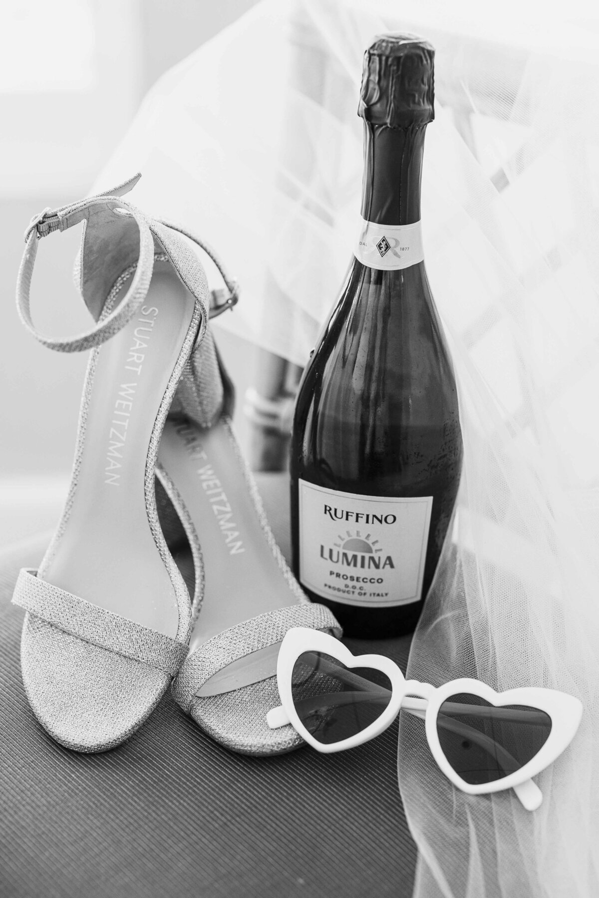 Ashley Mac Photographs - East Coast Wedding Photographer - Jersey - New York - Connecticut - Shore Club Spring Wedding with Pops of Color -03