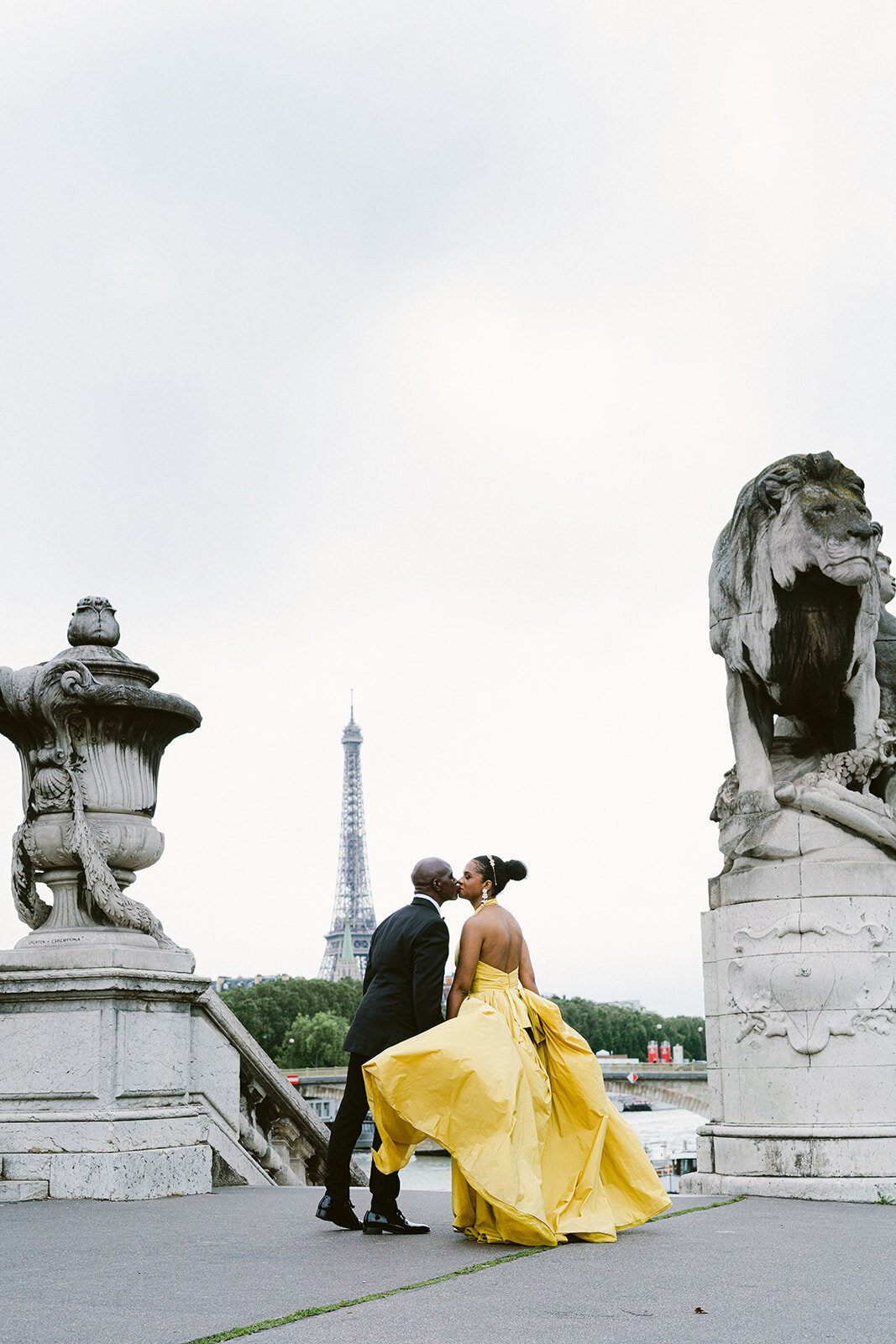 Luxury French American Wedding planner Paris Ritz Place Vendome fine art (355)
