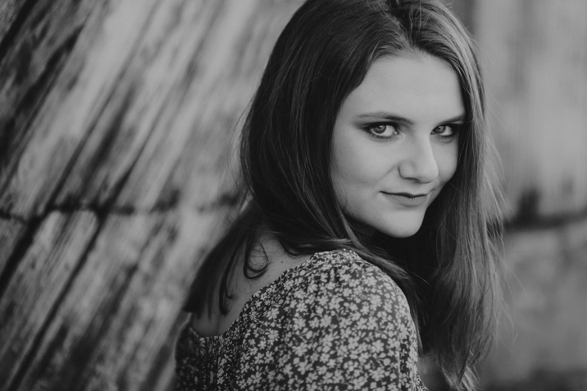 15maryland-urban-street-highschool-senior-girl-fall