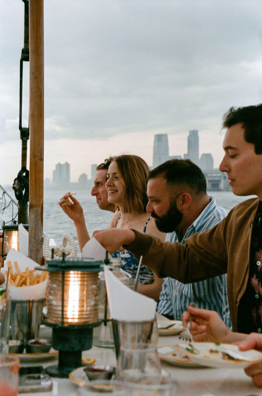 06-new-york-city-boat-pilot-engagement-modern-vintage-events