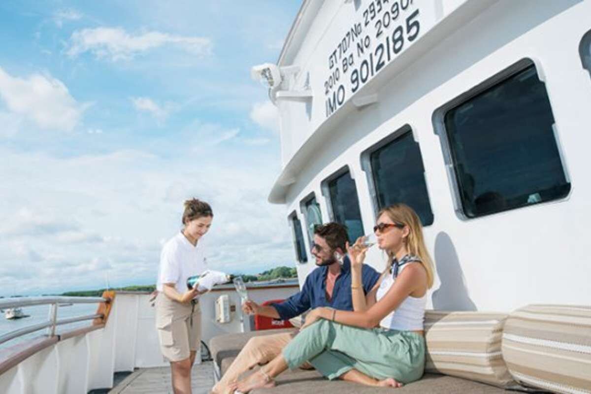 The-Trans-Luxury-Yacht-2-665x373