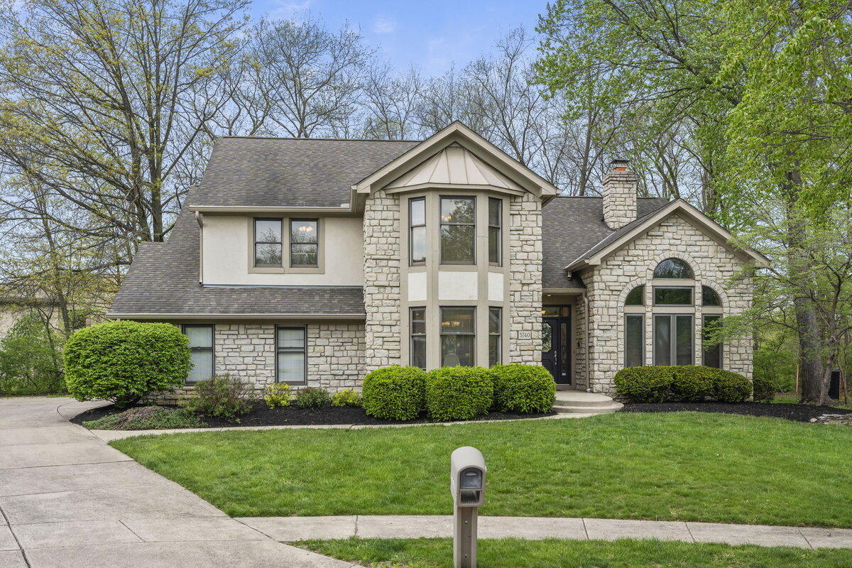 1-web-or-mls-A7405707